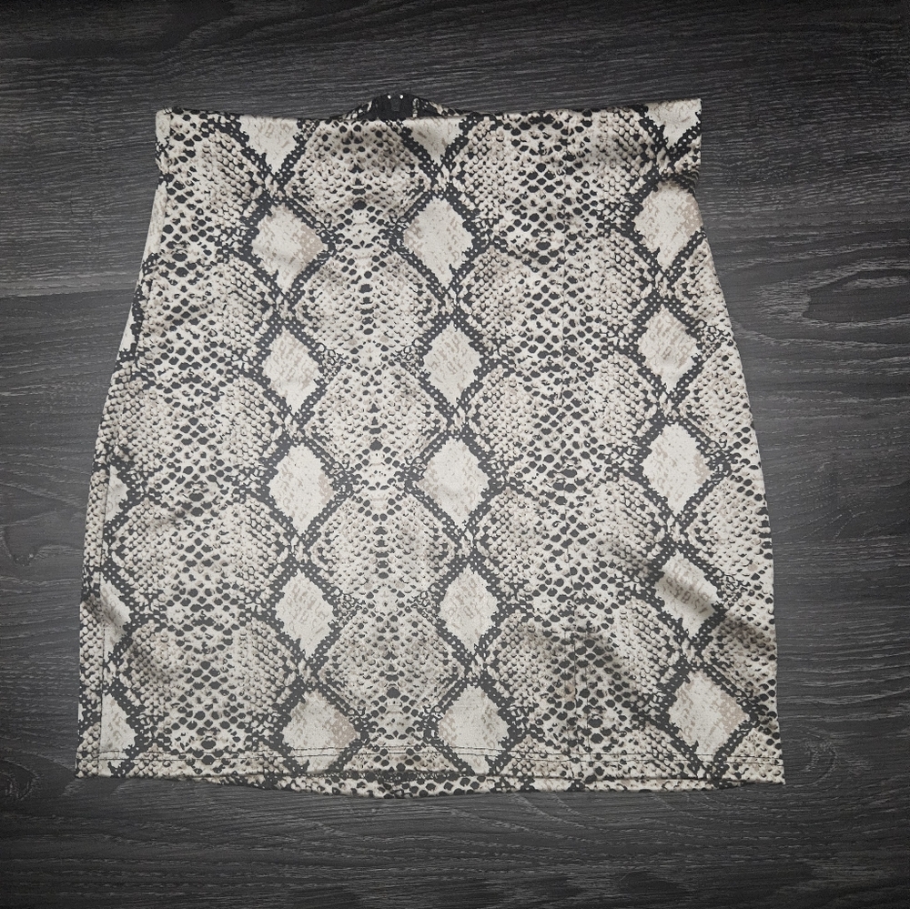 Cute Windsor #SnakePrint Mini Skirt Medium